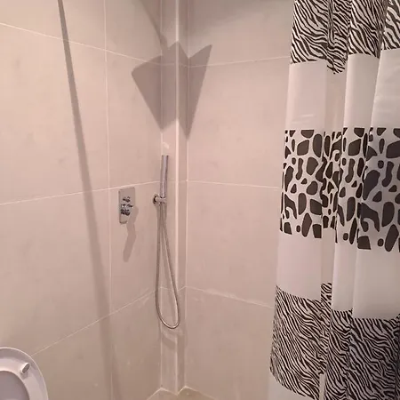 Anafis Cozi Apartment *